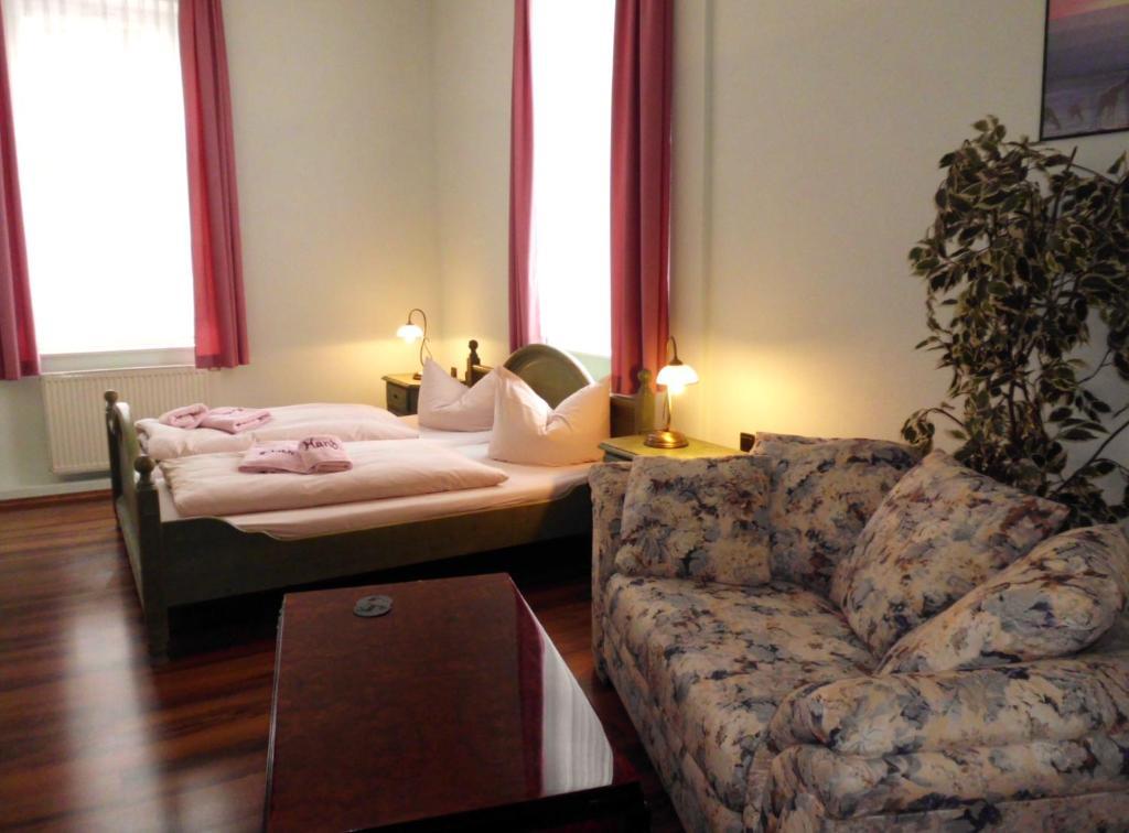 Thuringer Hof Hildburghausen Hotell Rom bilde
